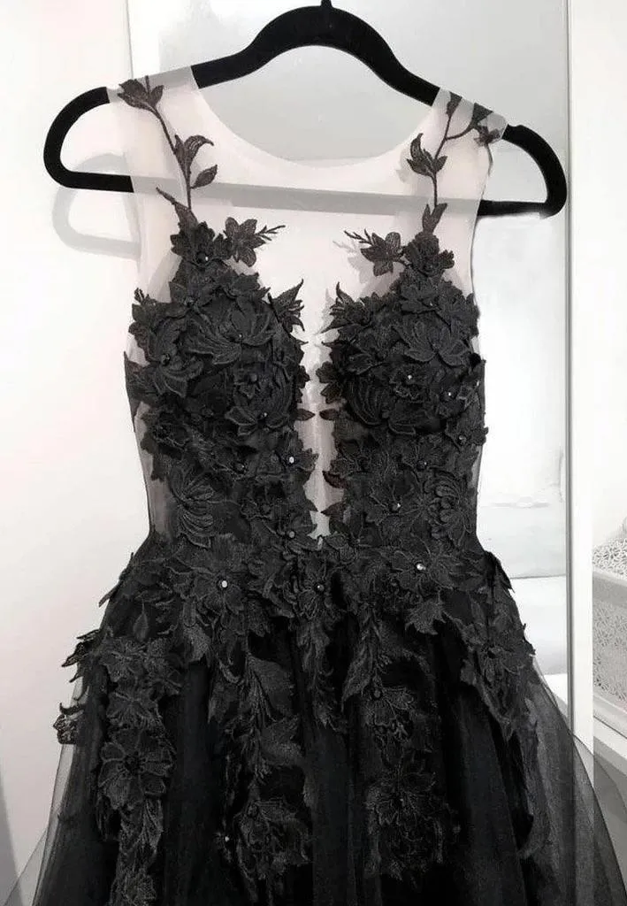Ball Gown Deep V Neck Black Lace Prom Dresses with Appliques WD571