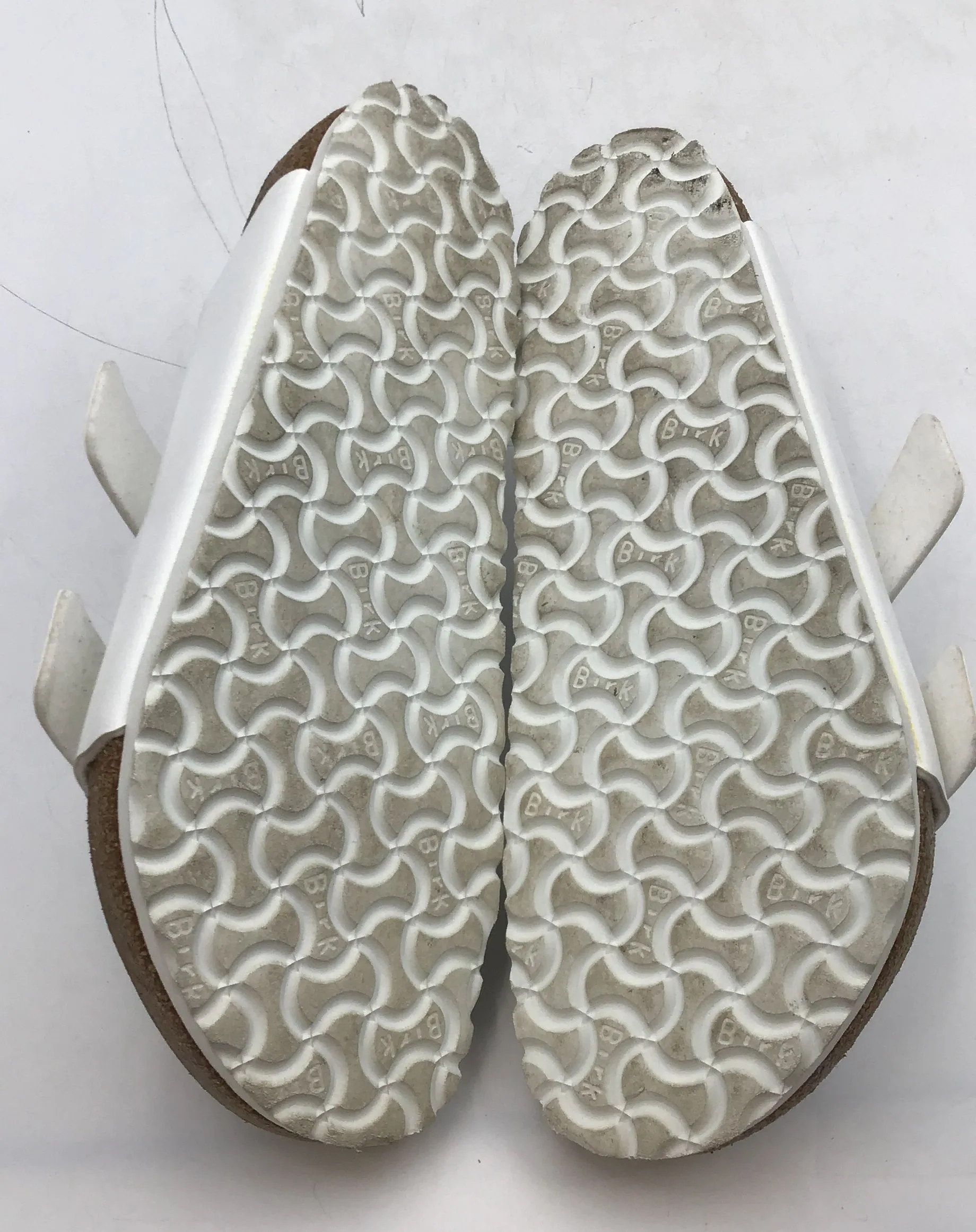 Birkenstock Women's White Open Toe Adjustable Strap Slide Sandals - Size 11