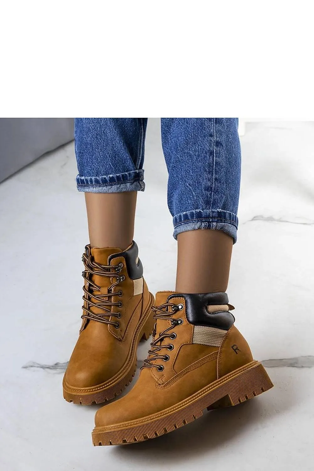 Brown Nadel trappers Shoes