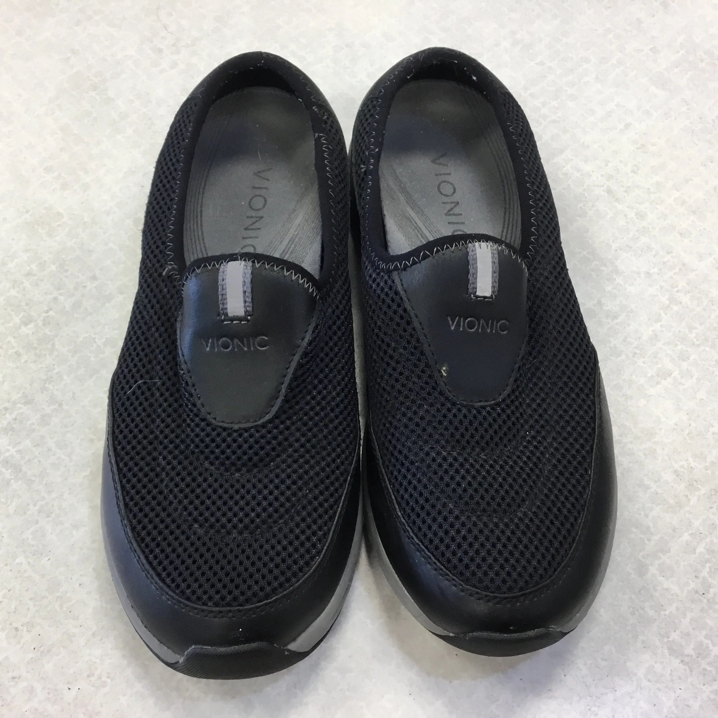 Shoes Hiking By Vionic In Black, Size: 8