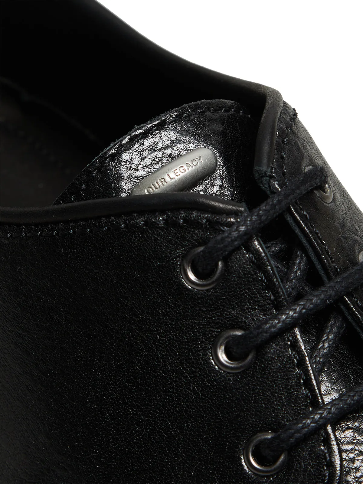 Tramper Shoe in Black Supple